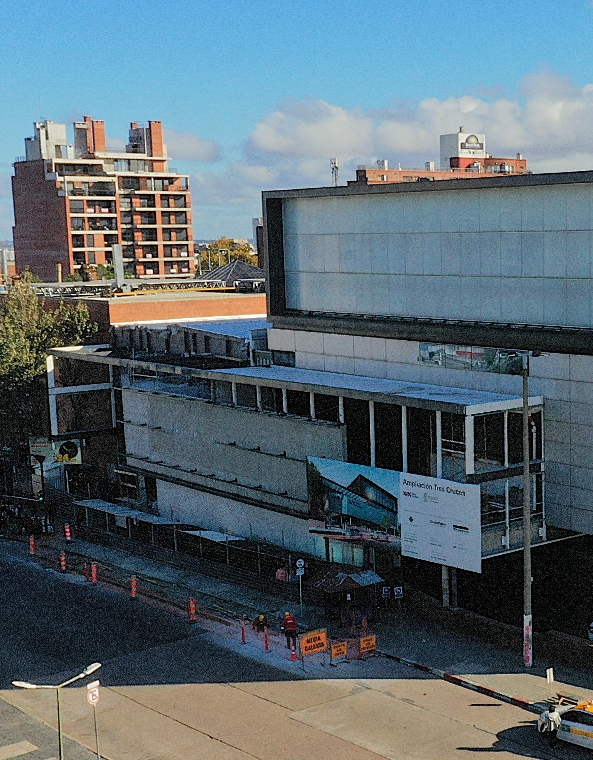 Imagen de Shopping Tres Cruces - Ampliación Ferrer Serra